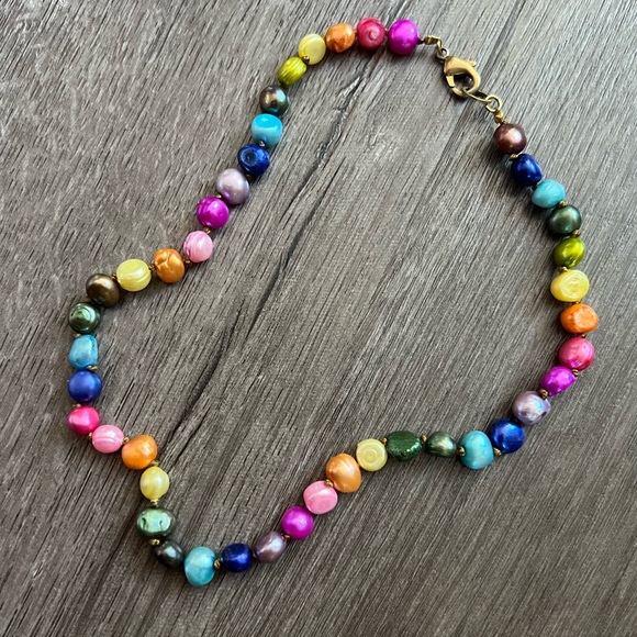 Handmade hand knotted fresh water pearl rainbow necklace - Picture 7 of 10